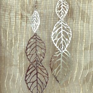 🍃✨Silver Dangle Leaf Earrings ✨🍃